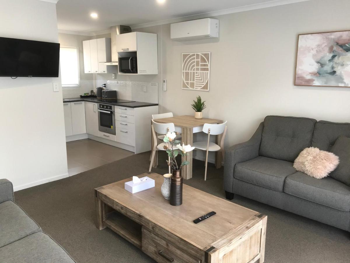 Rose Apartments Central Rotorua- Accommodation & Private Spa Exteriör bild