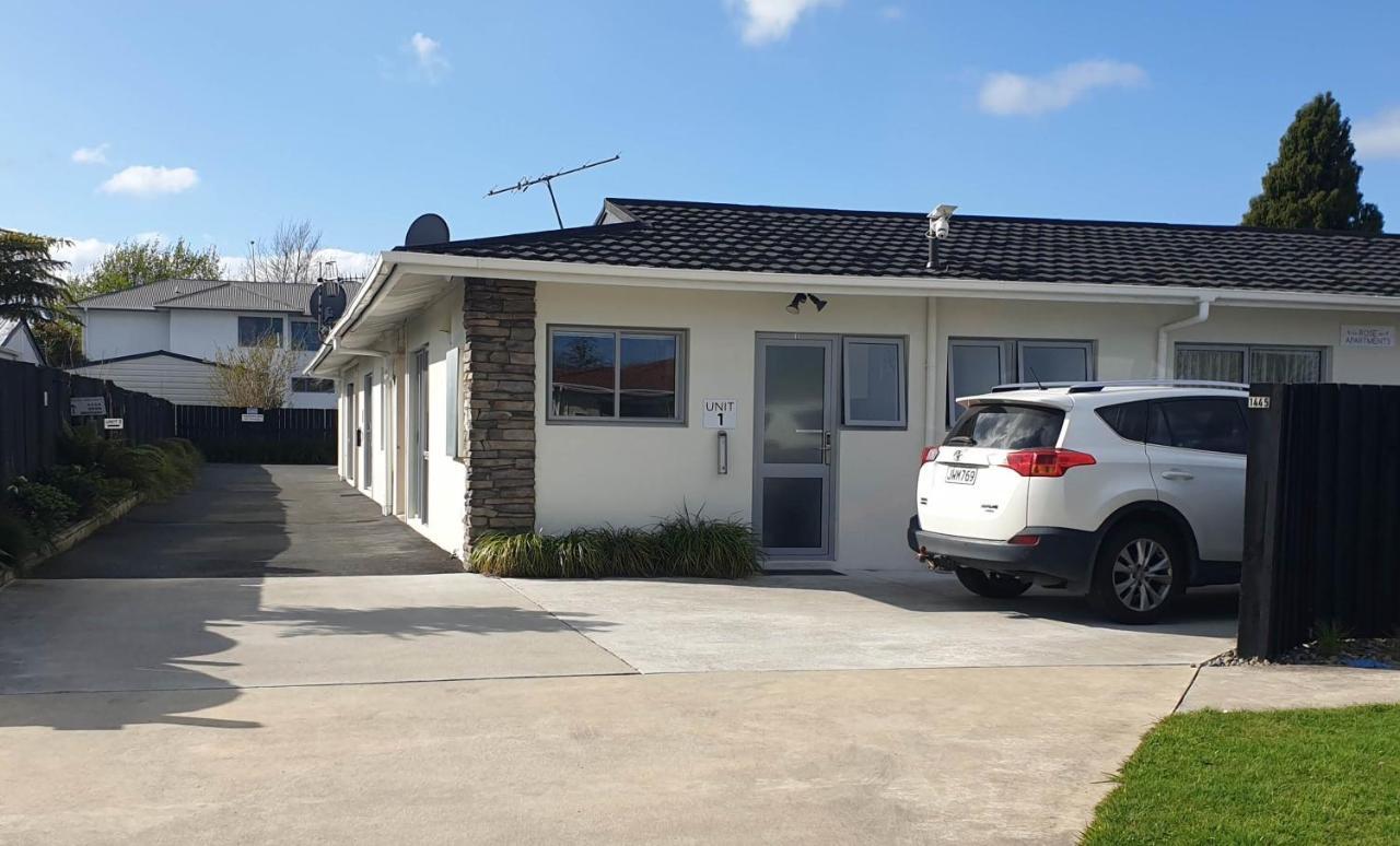 Rose Apartments Central Rotorua- Accommodation & Private Spa Exteriör bild